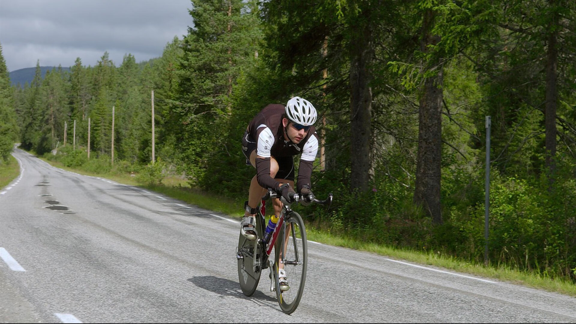 世界杯：五后卫阵型使用率逼近30% 主帅青睐多一名中卫保障